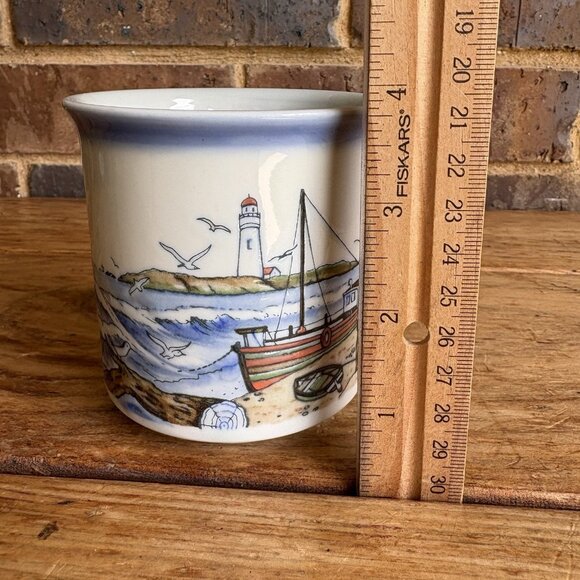 Cracked-Otagari Japan Coffee Tea Mug with Lighthouse Seagulls Waves Ocean Cliffs - Picture 10 of 11